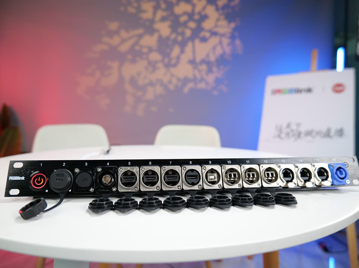 1U Patch Panel Plate Image 1